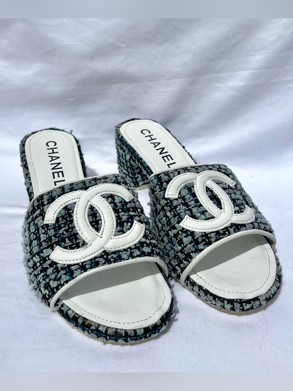 CHANEL White & Tweed Slide Mules Block Heel Sandals CC Logo Size 8